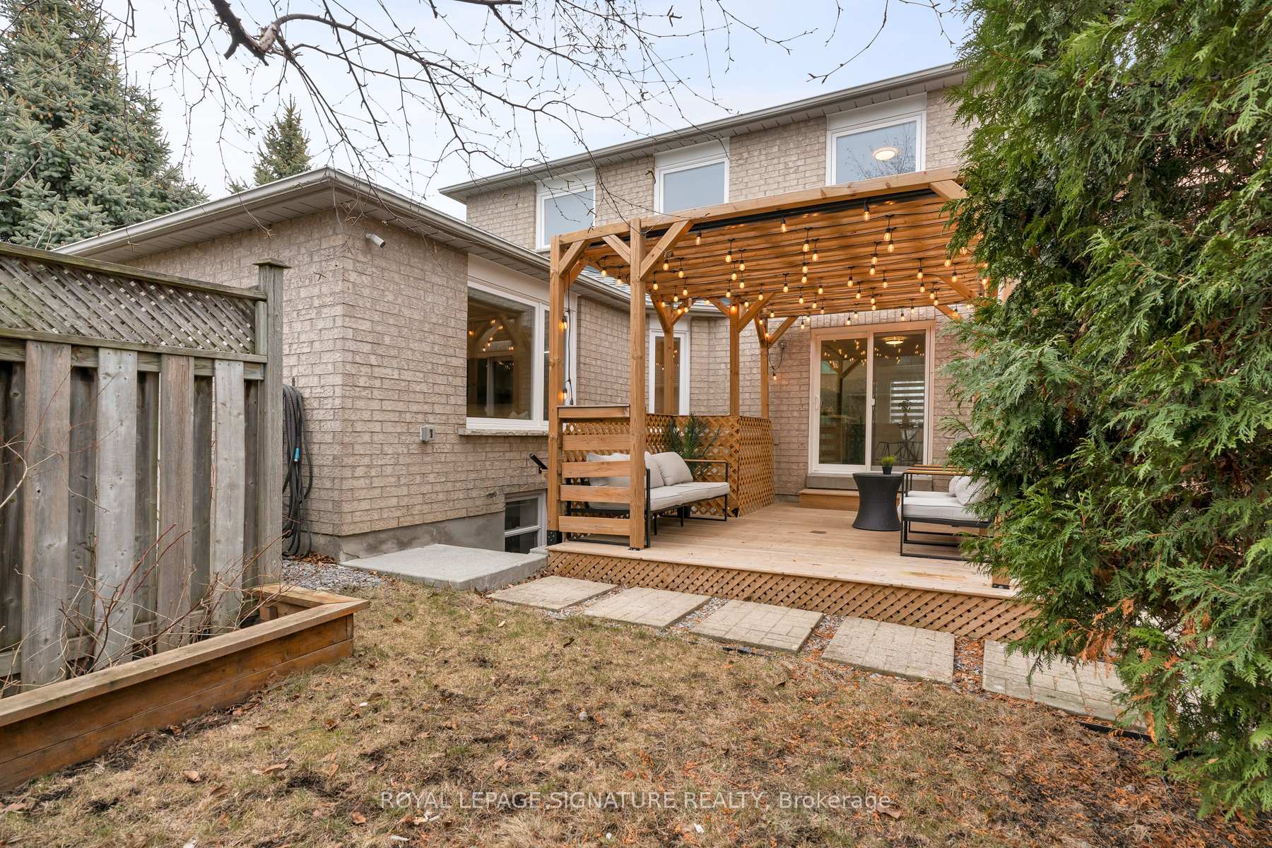 Photo 35 of 34 Denton Circle, Vaughan, Maple — HOMEH