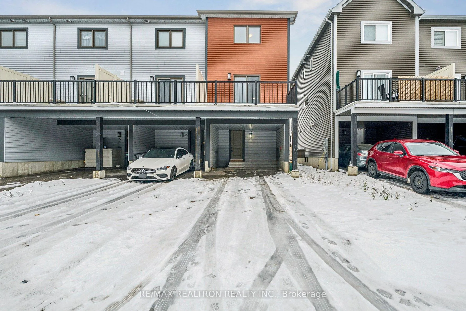 Photo 2 of 23 Andean Lane, Barrie, Rural Barrie Southwest — HOMEH