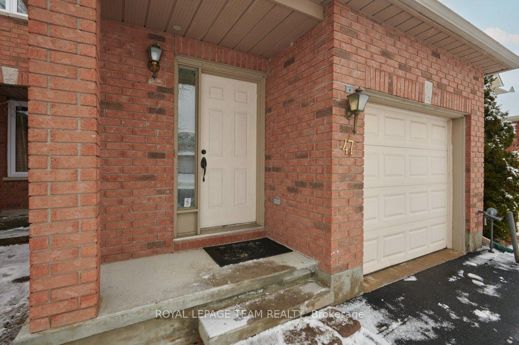 Photo 3 of 47 Grenadier Way, Ottawa, Barrhaven - Longfields — HOMEH
