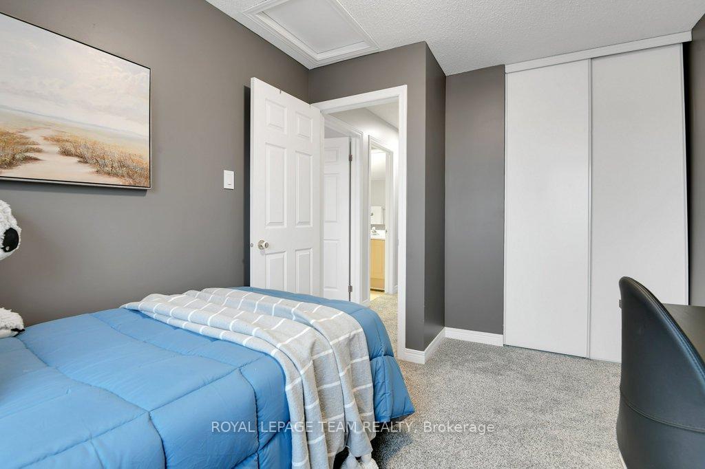 Photo 23 of 47 Grenadier Way, Ottawa, Barrhaven - Longfields — HOMEH