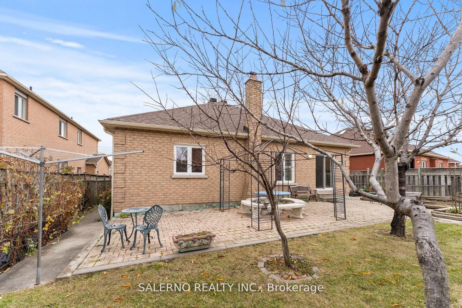 Photo 36 of 25 Lockheed Avenue, Vaughan, Maple — HOMEH
