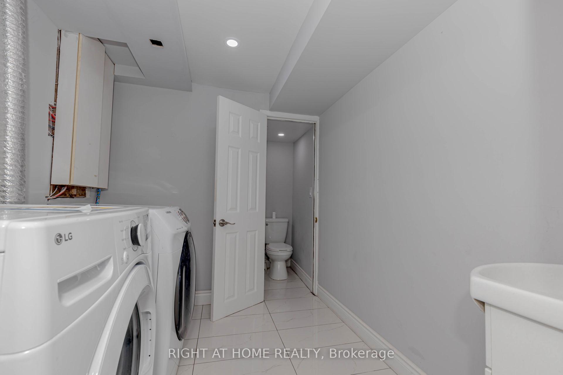 Photo 38 of 17 Garden Avenue, Brampton, Brampton West — HOMEH
