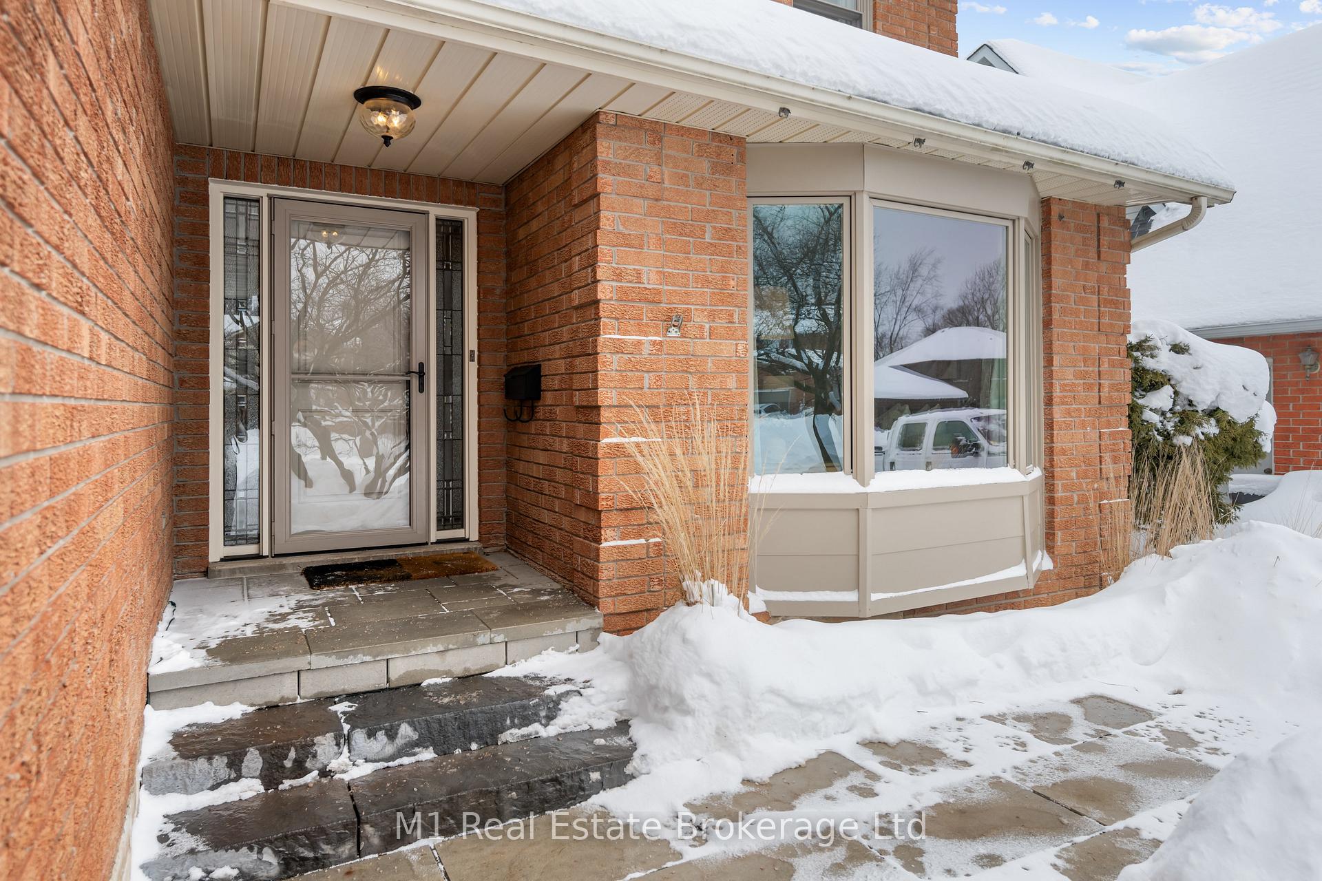 Photo 2 of 2149 Deerwood Drive, Burlington, Headon — HOMEH