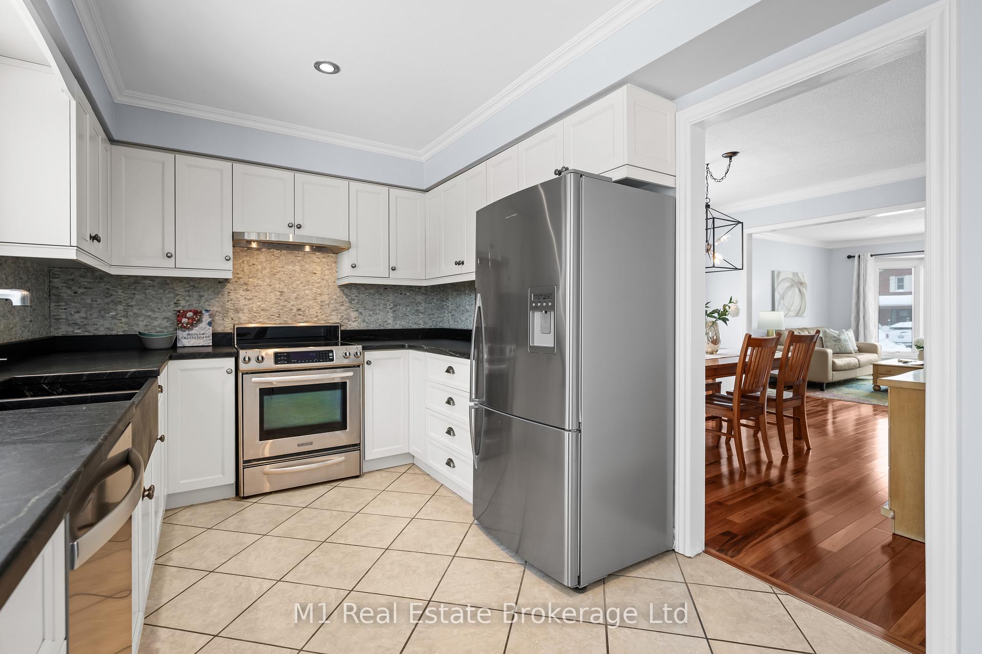 Photo 14 of 2149 Deerwood Drive, Burlington, Headon — HOMEH