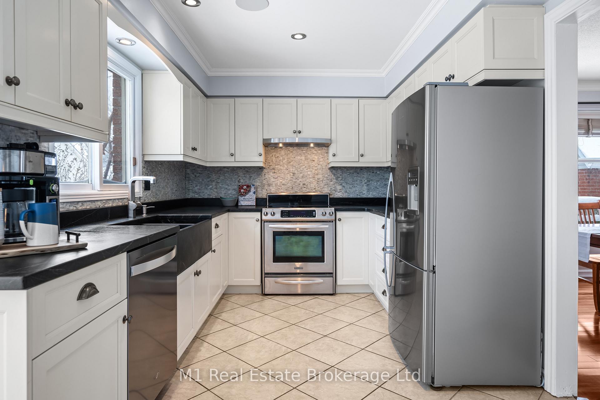 Photo 15 of 2149 Deerwood Drive, Burlington, Headon — HOMEH
