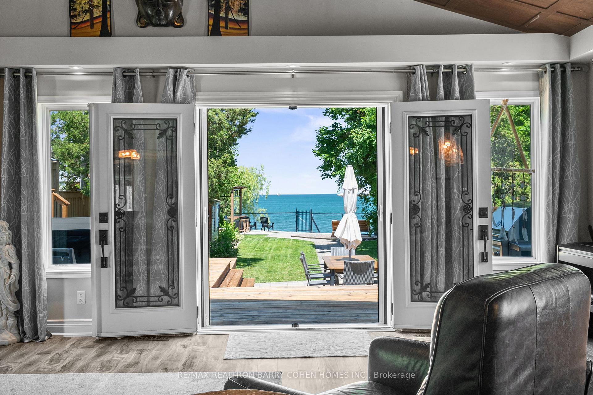 Photo 19 of 16 Lakeshore Drive, Hamilton, Lakeshore — HOMEH