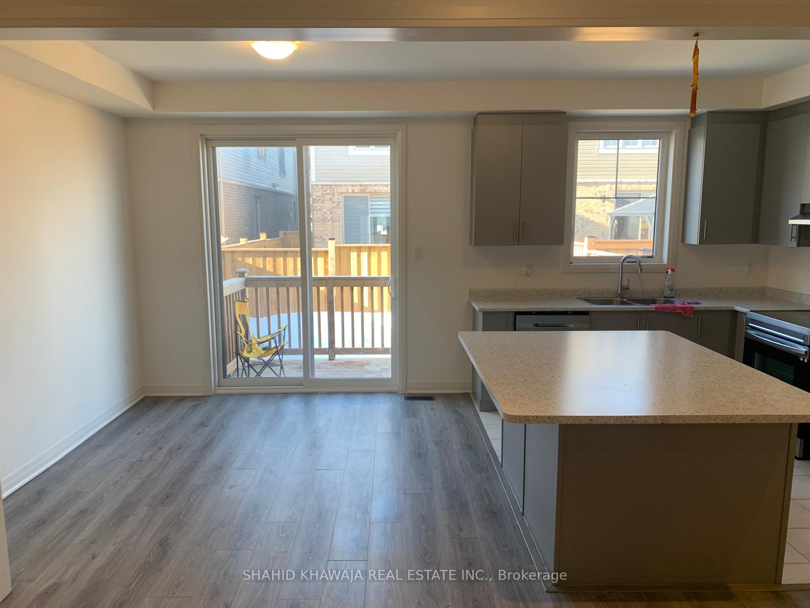 Photo 4 of 97 Shepherd Drive, Barrie, Rural Barrie Southeast — HOMEH