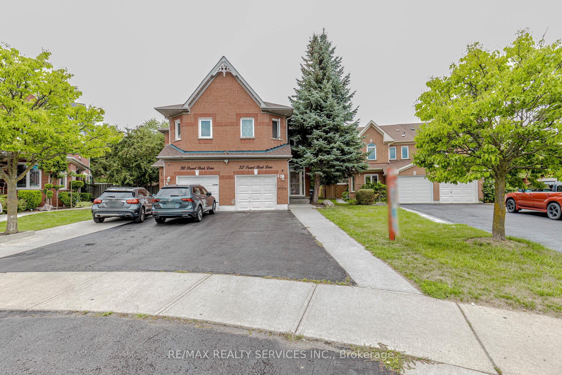 Photo 2 of 32 Pressed Brick Drive, Brampton, Brampton North — HOMEH