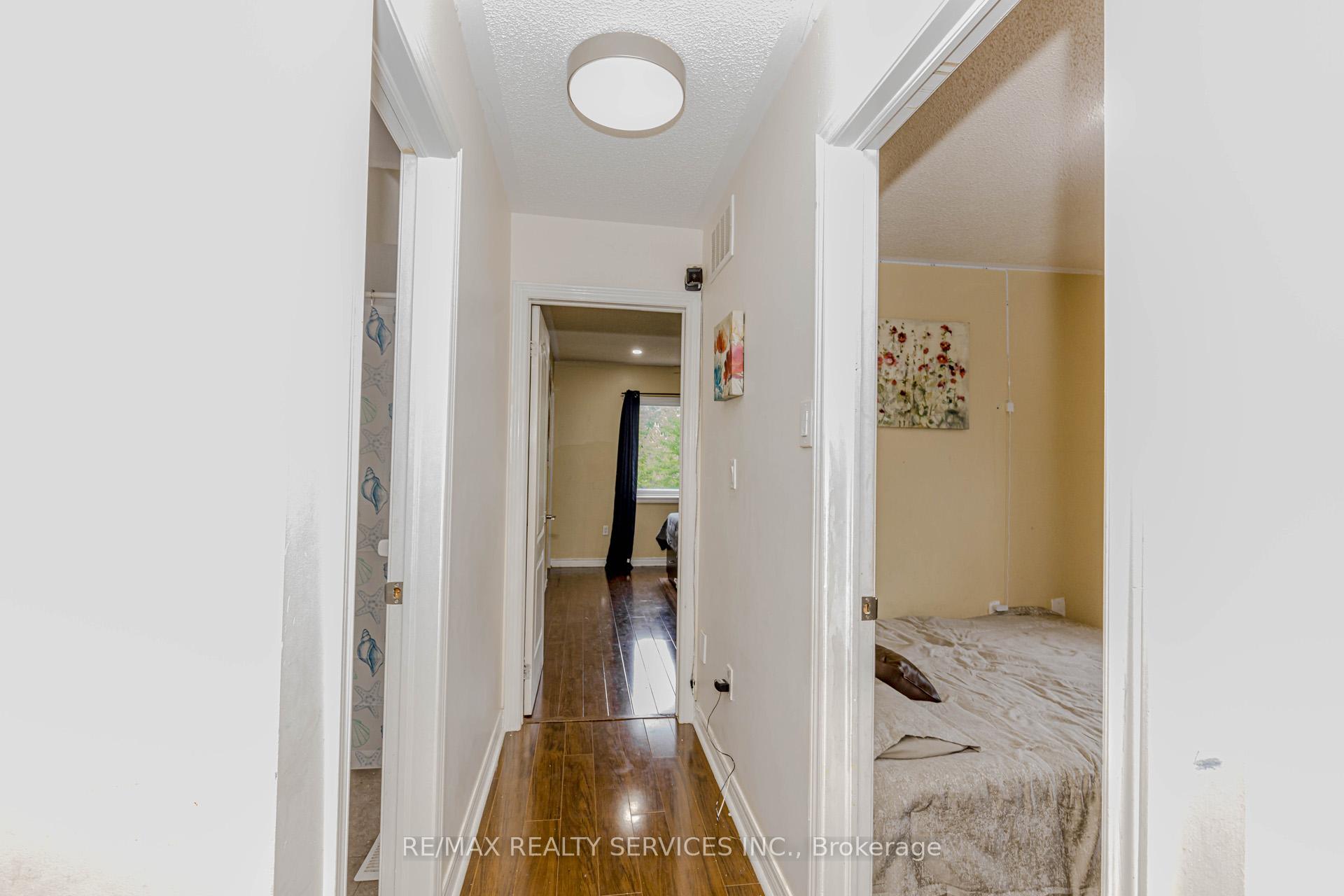 Photo 32 of 32 Pressed Brick Drive, Brampton, Brampton North — HOMEH