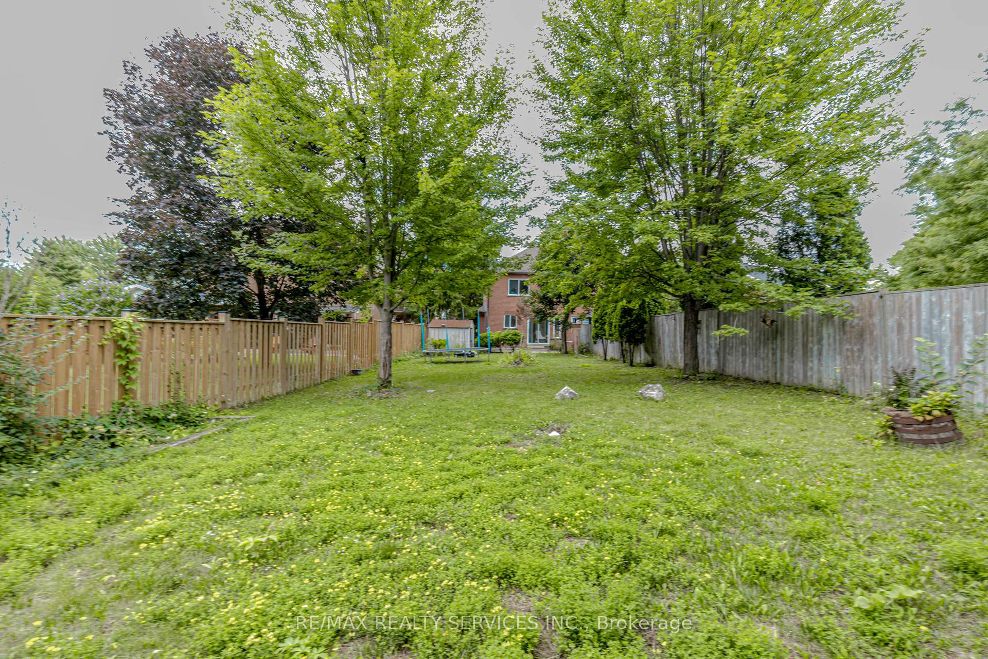 Photo 45 of 32 Pressed Brick Drive, Brampton, Brampton North — HOMEH