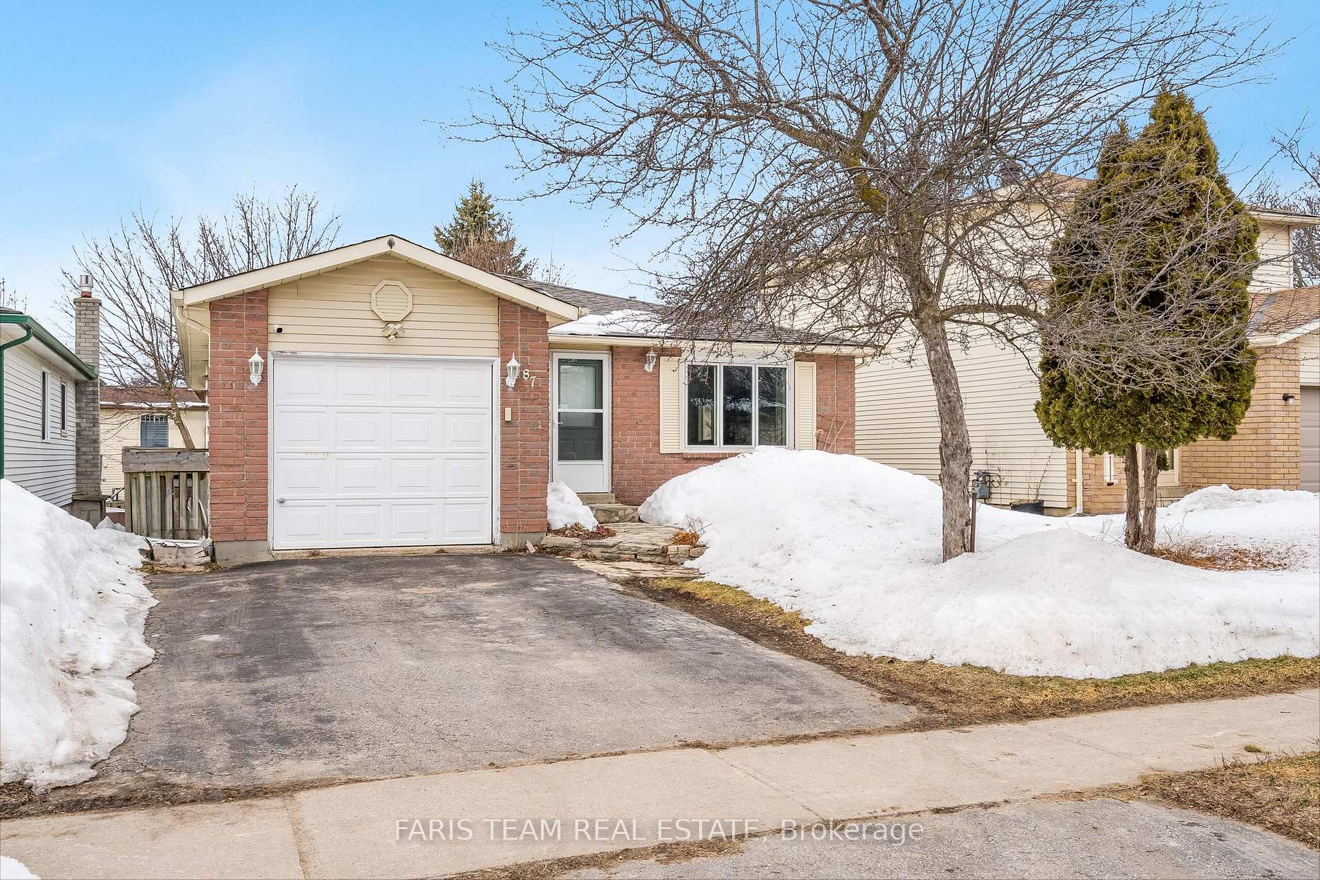 Front of 87 Hickling Trail