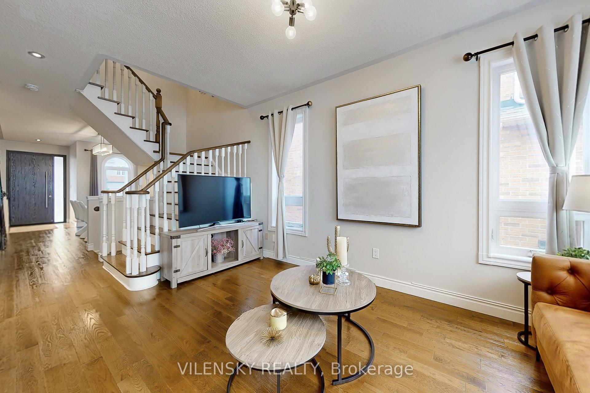 Photo 7 of 46 Gauguin Avenue, Vaughan, Patterson — HOMEH