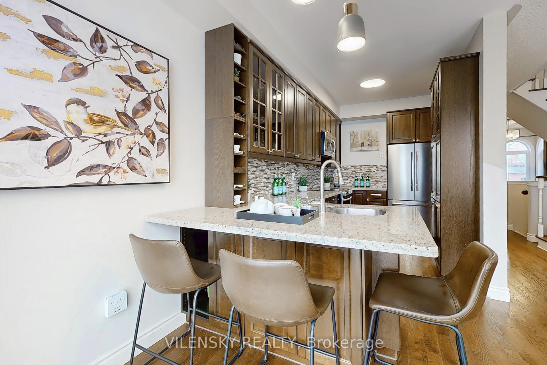 Photo 9 of 46 Gauguin Avenue, Vaughan, Patterson — HOMEH