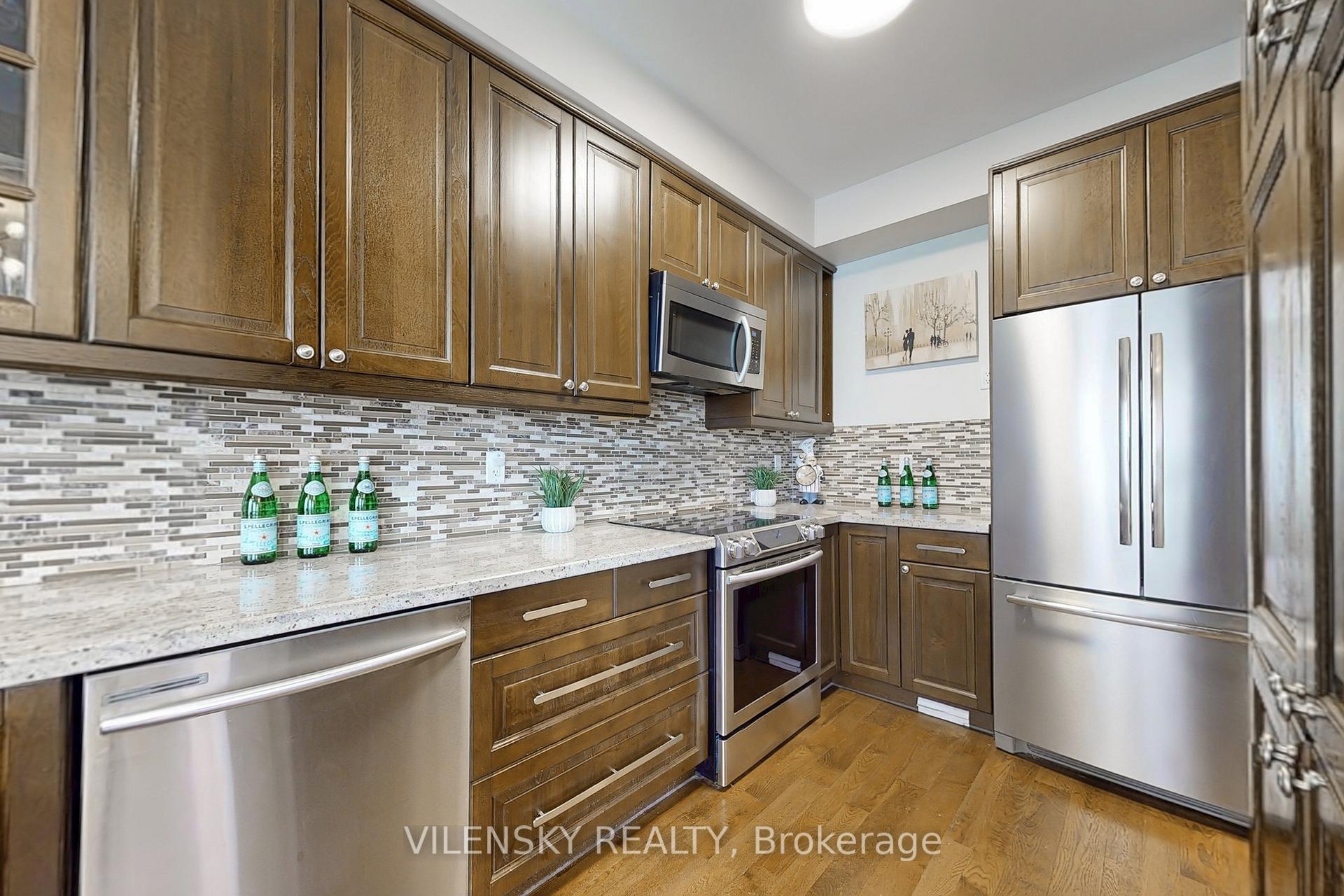 Photo 10 of 46 Gauguin Avenue, Vaughan, Patterson — HOMEH