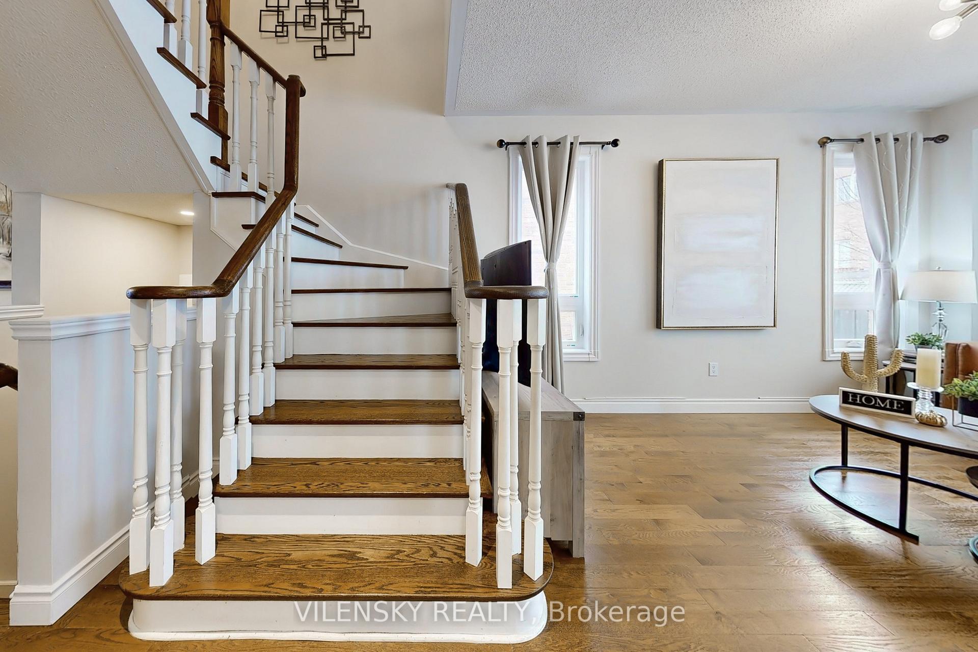 Photo 15 of 46 Gauguin Avenue, Vaughan, Patterson — HOMEH