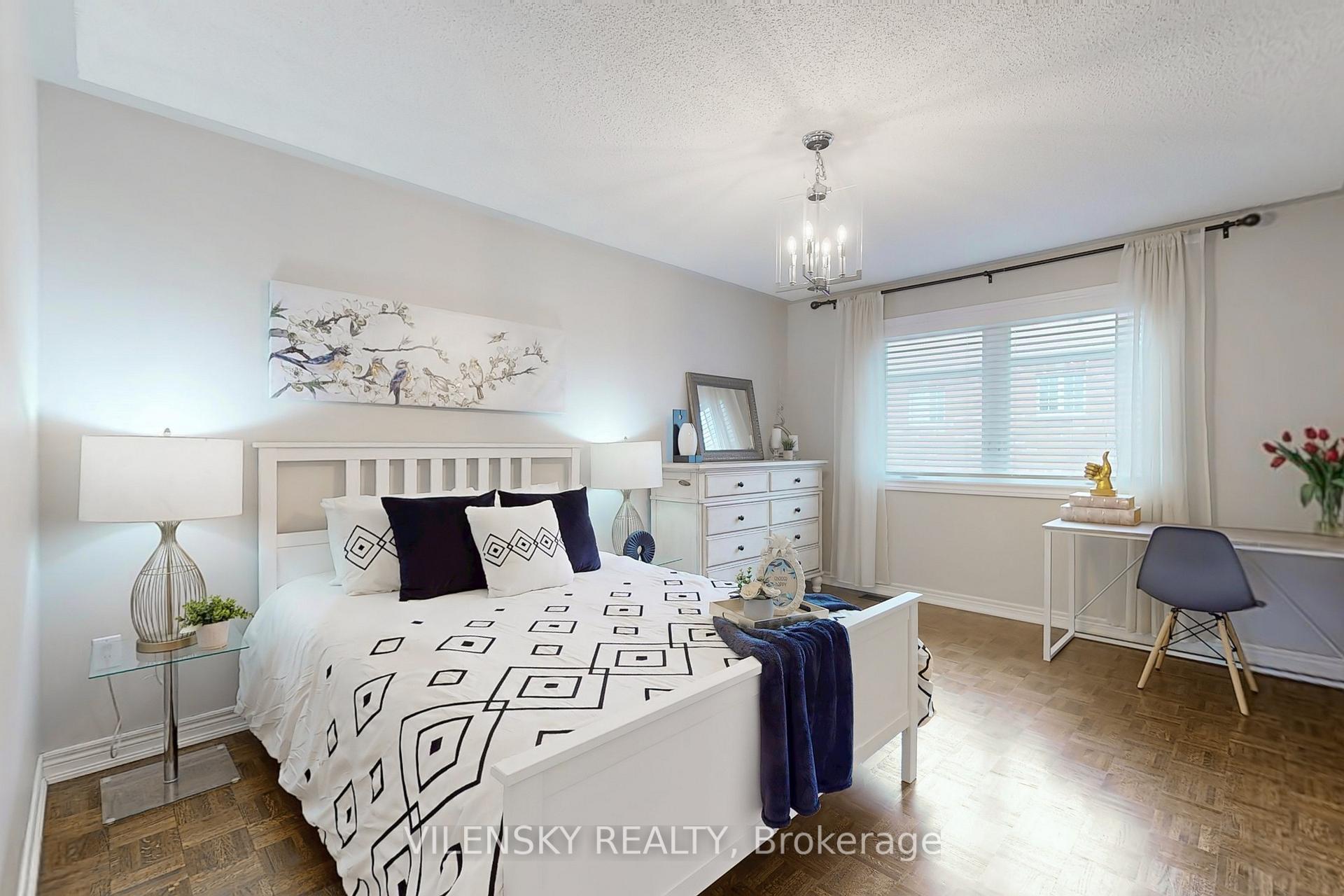 Photo 17 of 46 Gauguin Avenue, Vaughan, Patterson — HOMEH