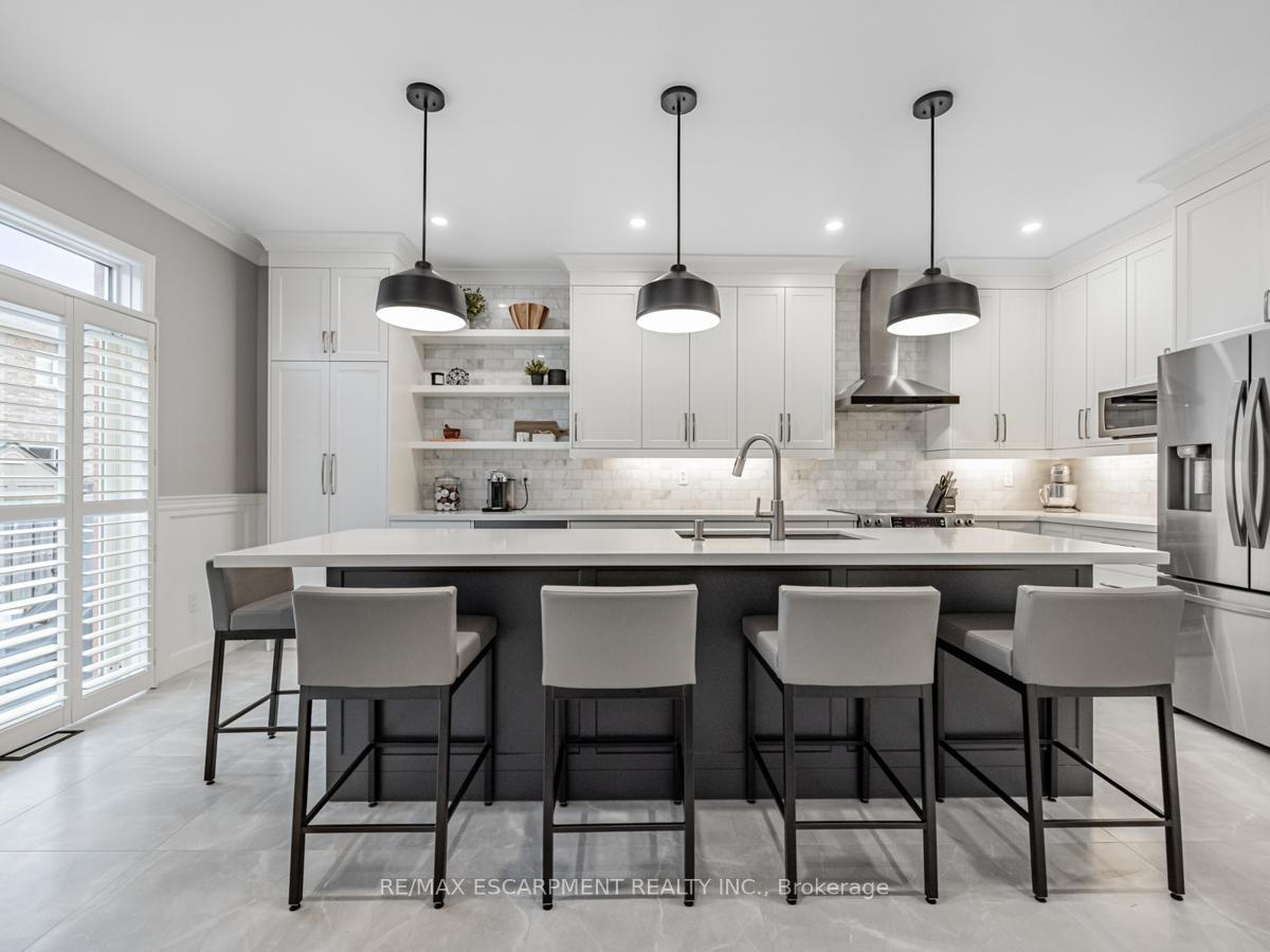Photo 6 of 4834 Columbus Drive, Burlington, Alton — HOMEH