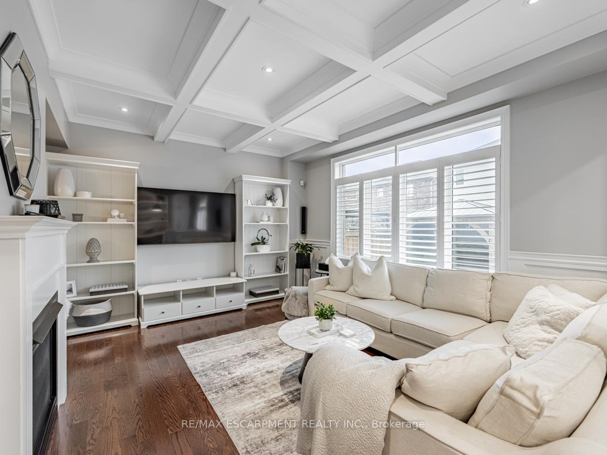 Photo 10 of 4834 Columbus Drive, Burlington, Alton — HOMEH