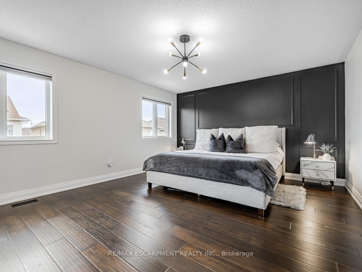 Photo 16 of 4834 Columbus Drive, Burlington, Alton — HOMEH