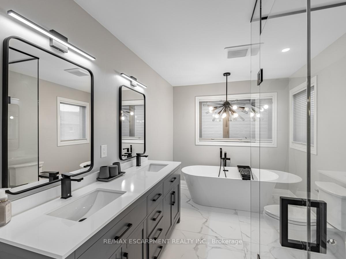 Photo 18 of 4834 Columbus Drive, Burlington, Alton — HOMEH