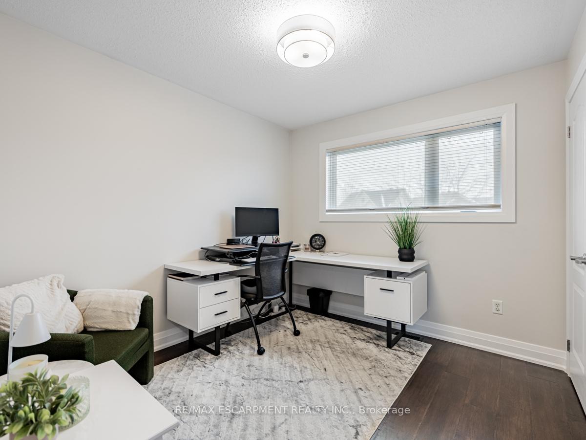 Photo 23 of 4834 Columbus Drive, Burlington, Alton — HOMEH