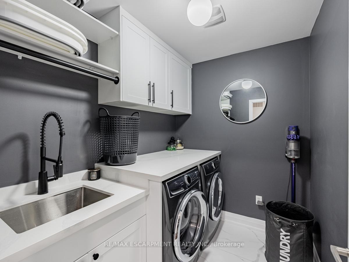 Photo 26 of 4834 Columbus Drive, Burlington, Alton — HOMEH