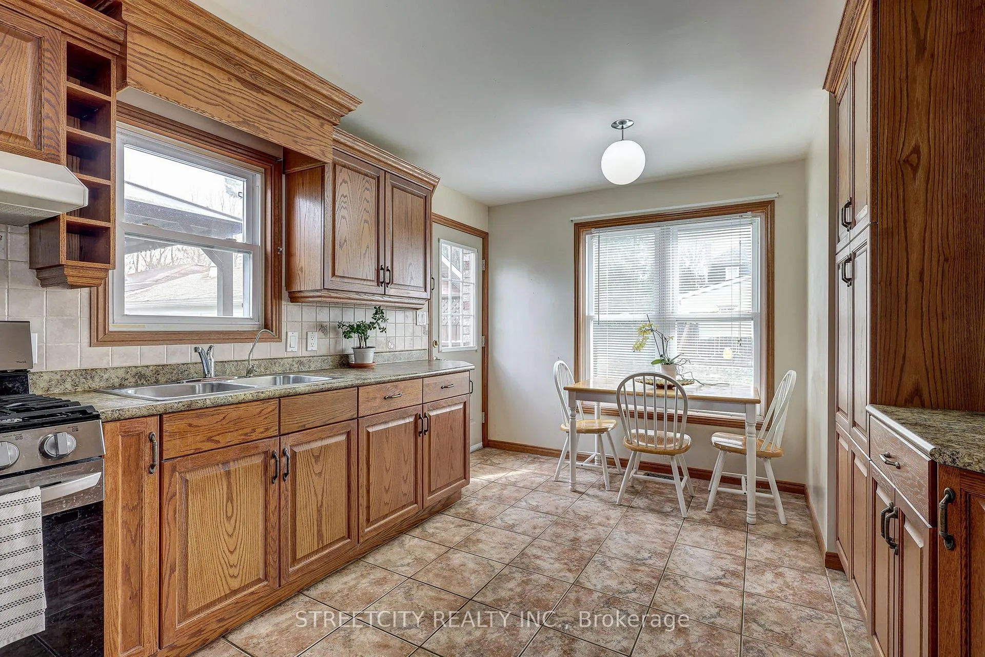 Photo 18 of 22 Walnut Street, St. Thomas — HOMEH