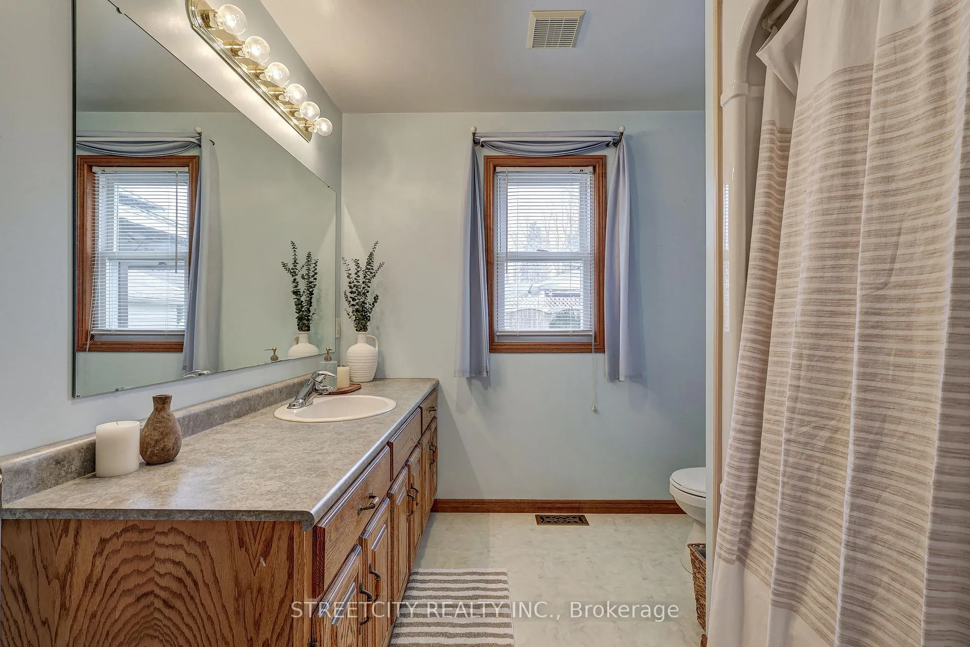 Photo 23 of 22 Walnut Street, St. Thomas — HOMEH