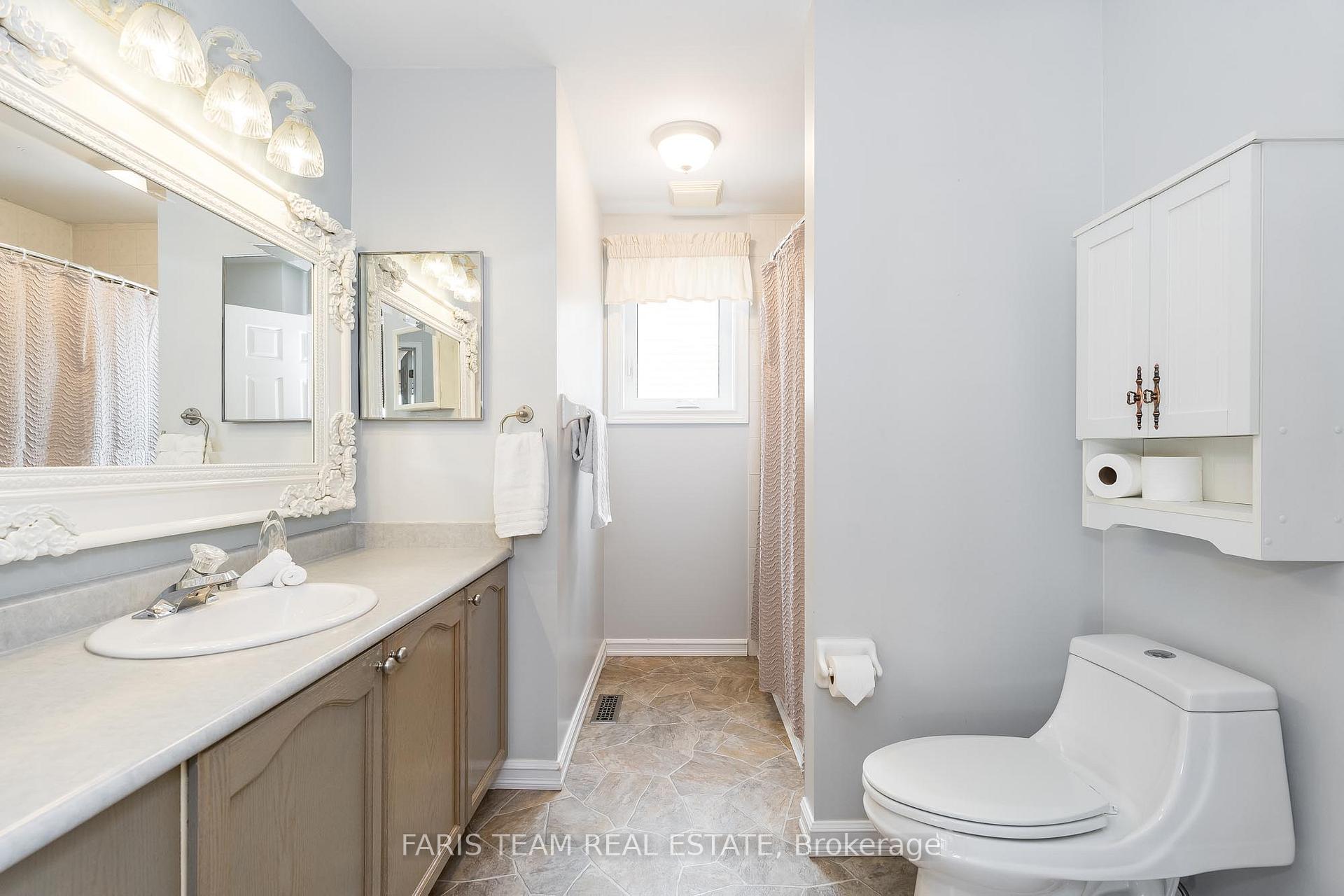 Photo 7 of 73 Peregrine Road, Barrie, Little Lake — HOMEH