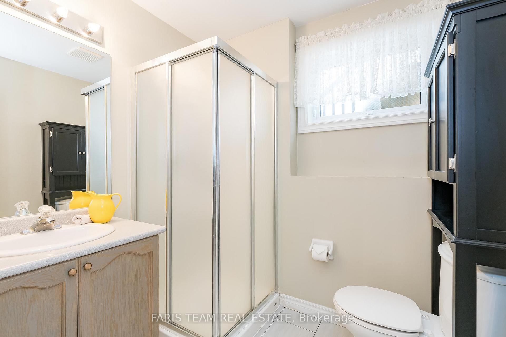 Photo 10 of 73 Peregrine Road, Barrie, Little Lake — HOMEH