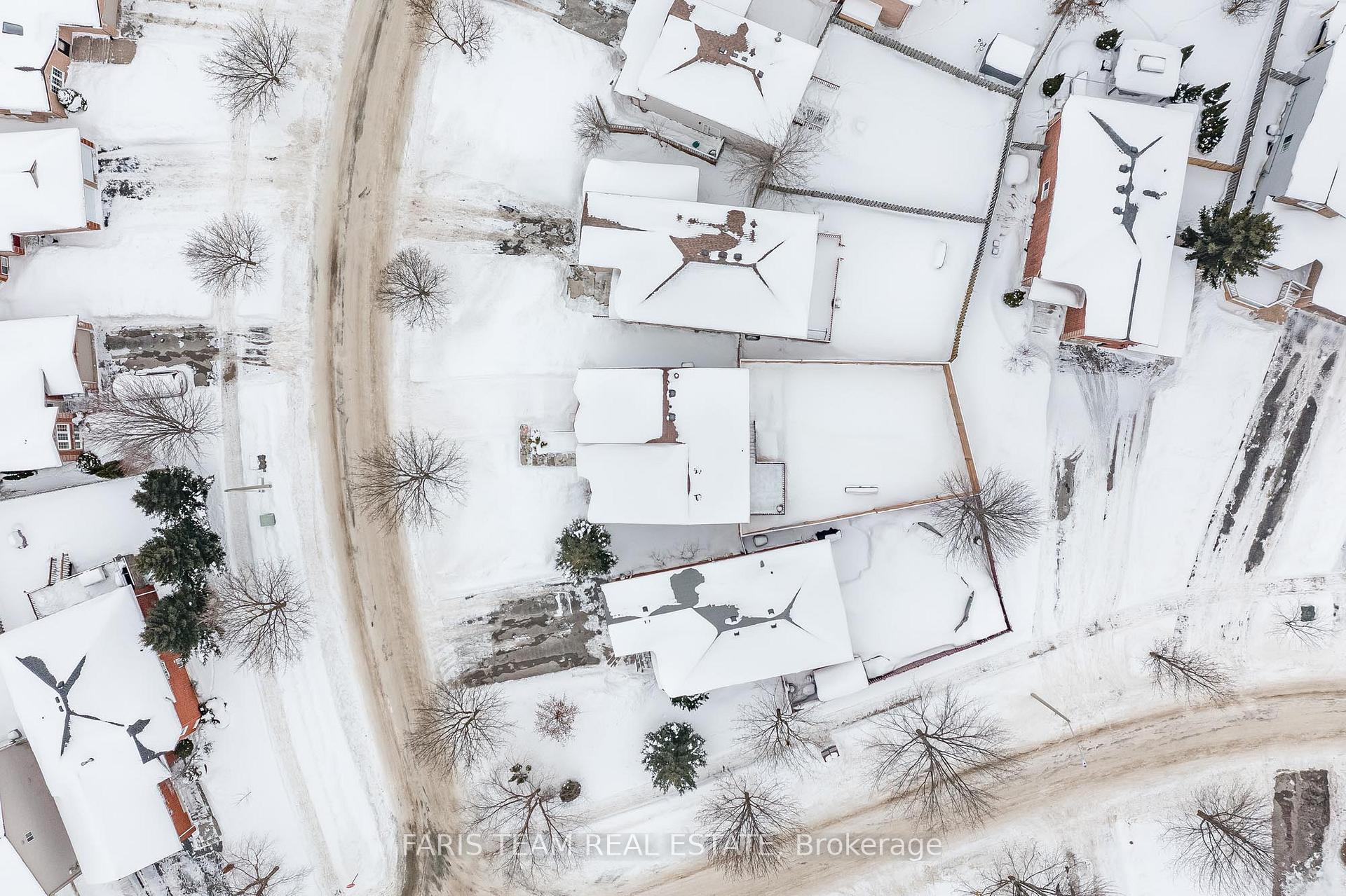 Photo 13 of 73 Peregrine Road, Barrie, Little Lake — HOMEH