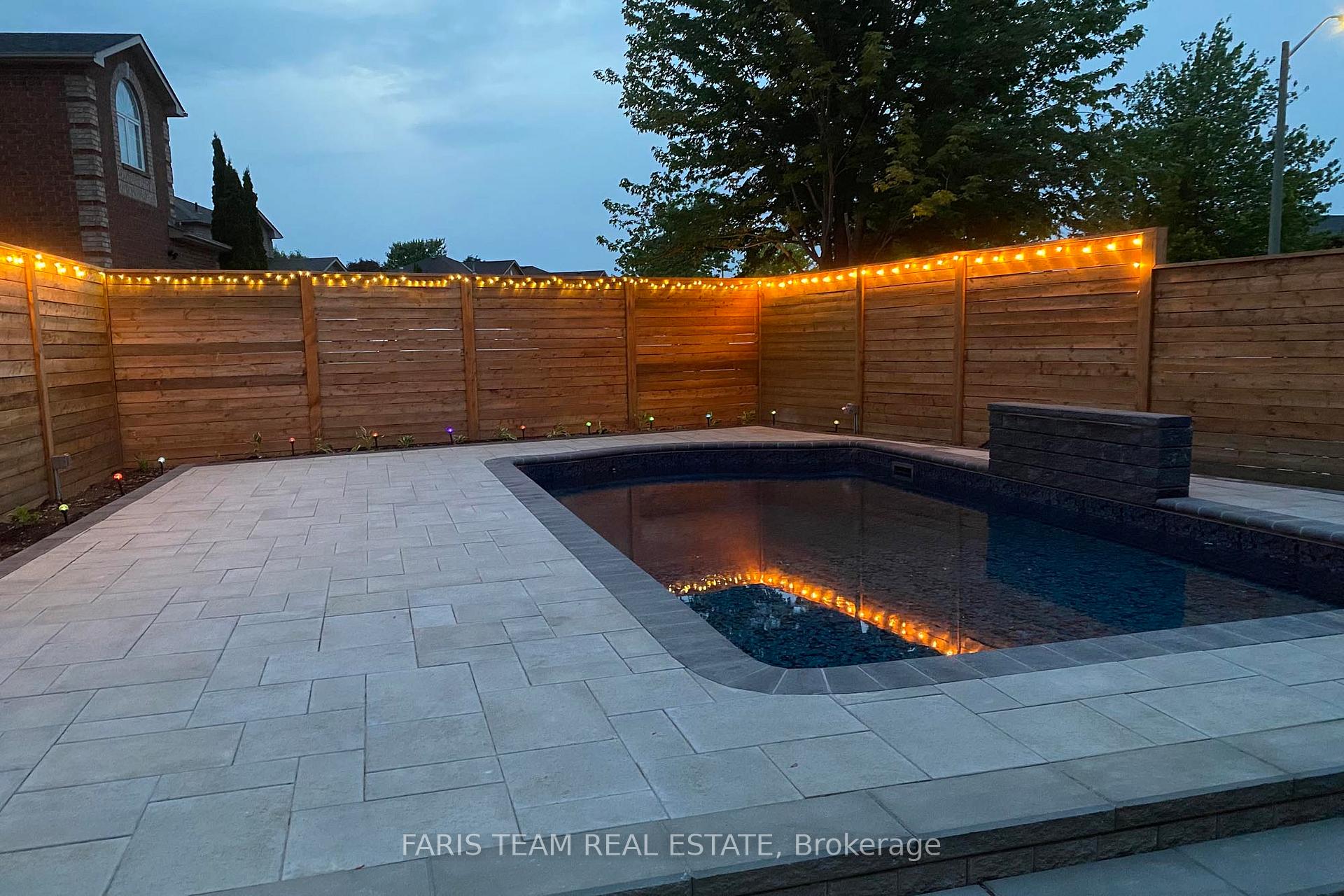Photo 16 of 73 Peregrine Road, Barrie, Little Lake — HOMEH