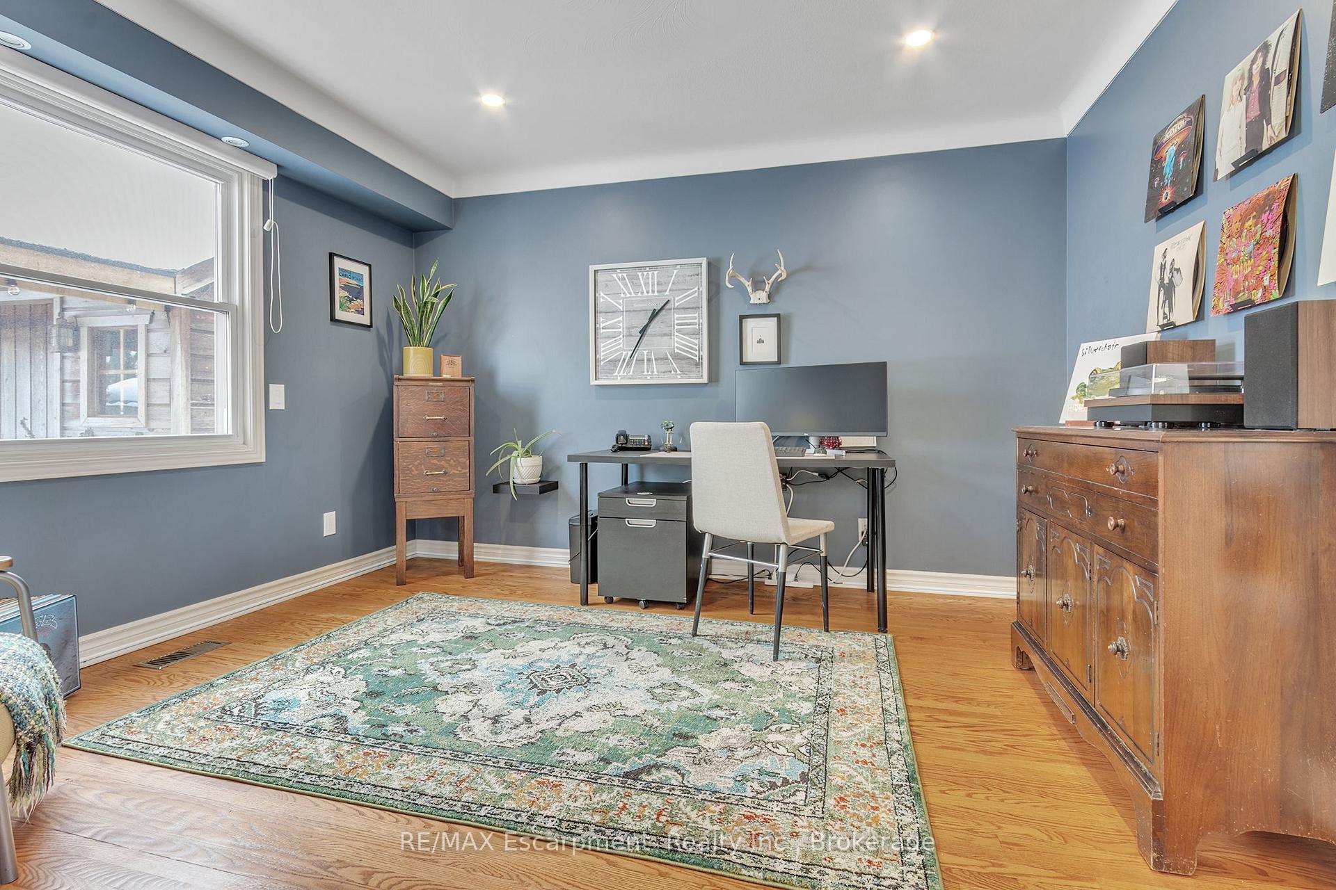 Photo 13 of 4462 Concord Place, Burlington, Shoreacres — HOMEH