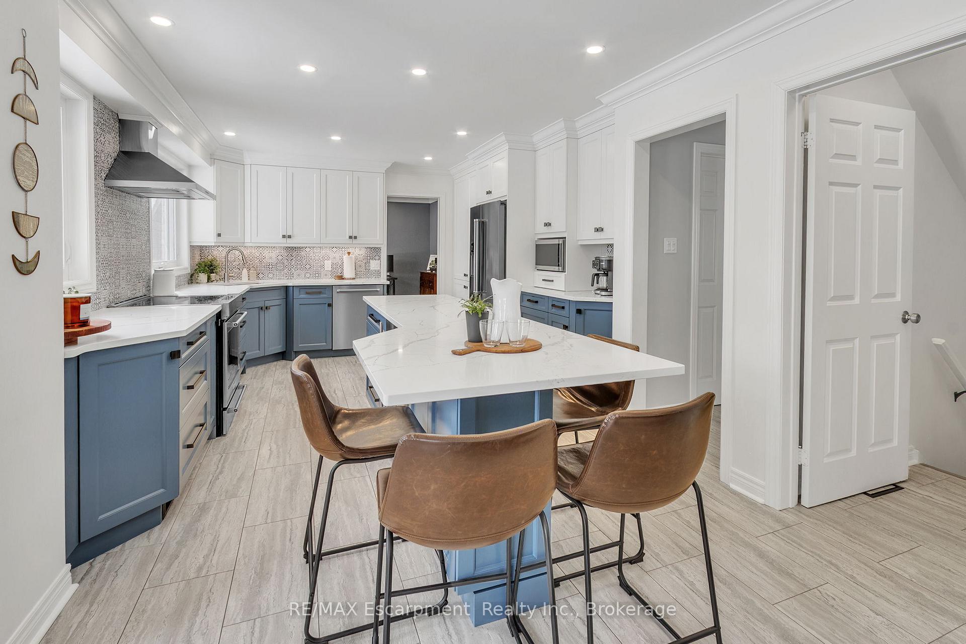 Photo 16 of 4462 Concord Place, Burlington, Shoreacres — HOMEH