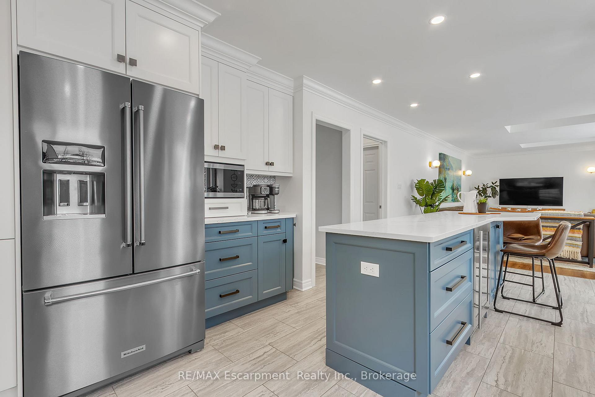 Photo 17 of 4462 Concord Place, Burlington, Shoreacres — HOMEH