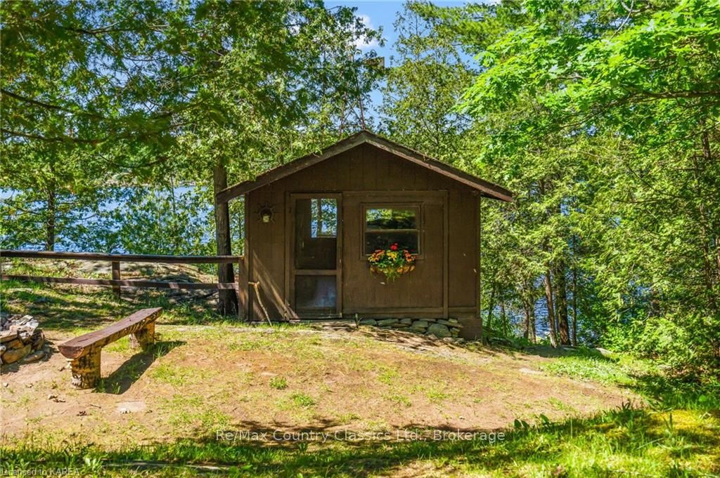 Photo 16 of 1224 Blue Heron Ridge, Frontenac, Frontenac Centre — HOMEH