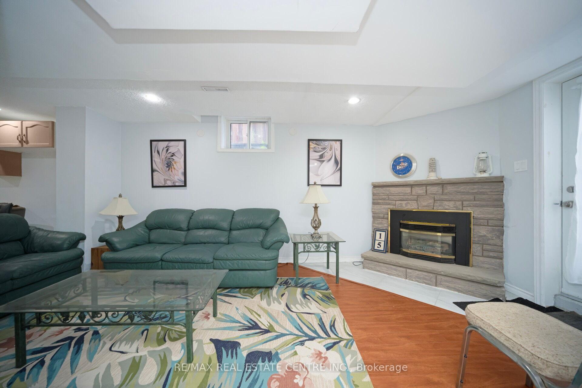 Photo 6 of 15 Turtlecreek Boulevard, Brampton, Fletcher's Creek South — HOMEH