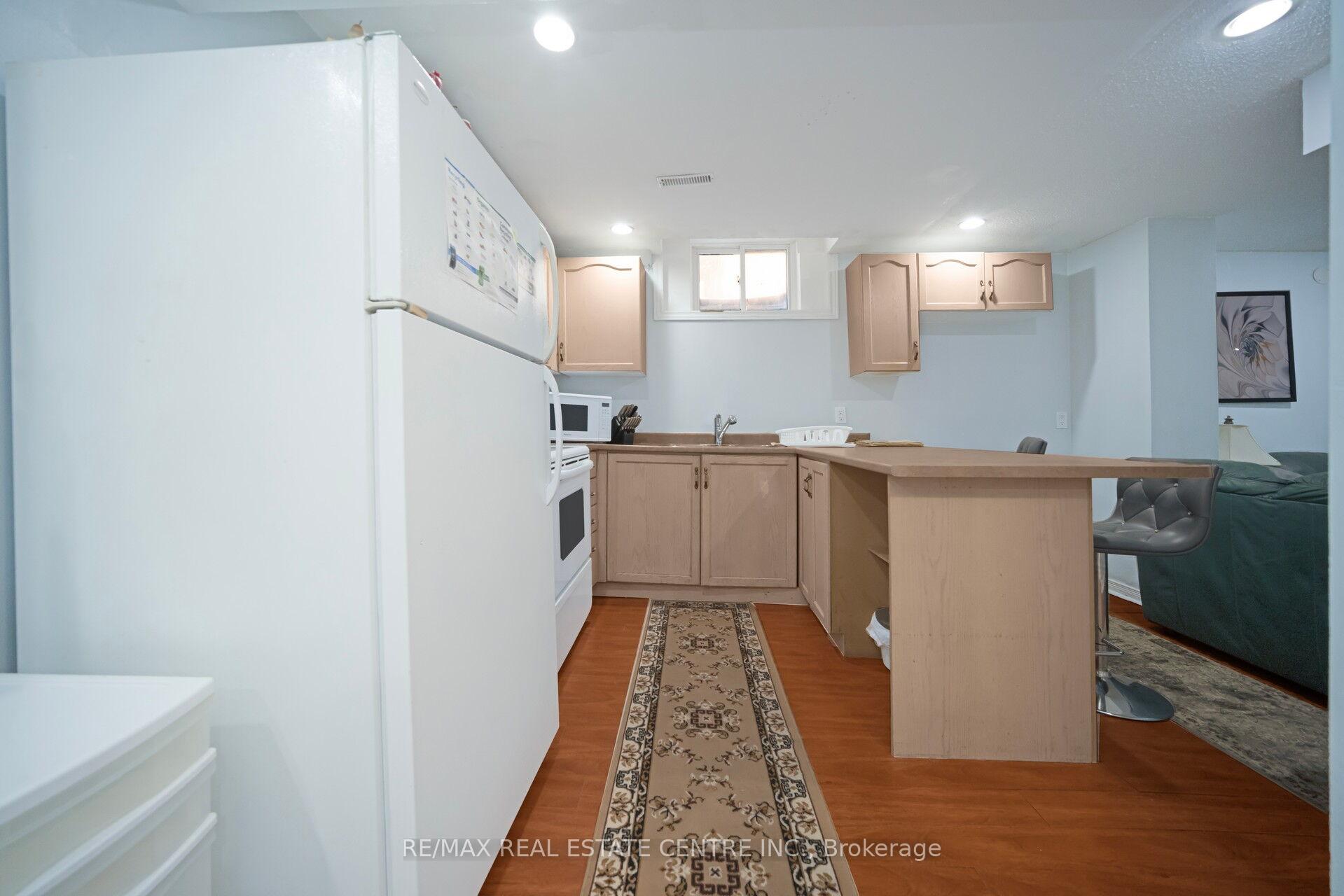 Photo 10 of 15 Turtlecreek Boulevard, Brampton, Fletcher's Creek South — HOMEH