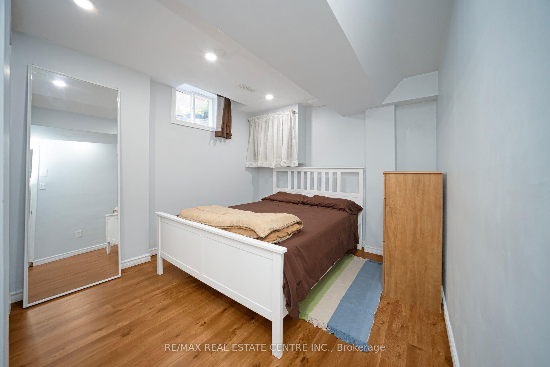 Photo 13 of 15 Turtlecreek Boulevard, Brampton, Fletcher's Creek South — HOMEH