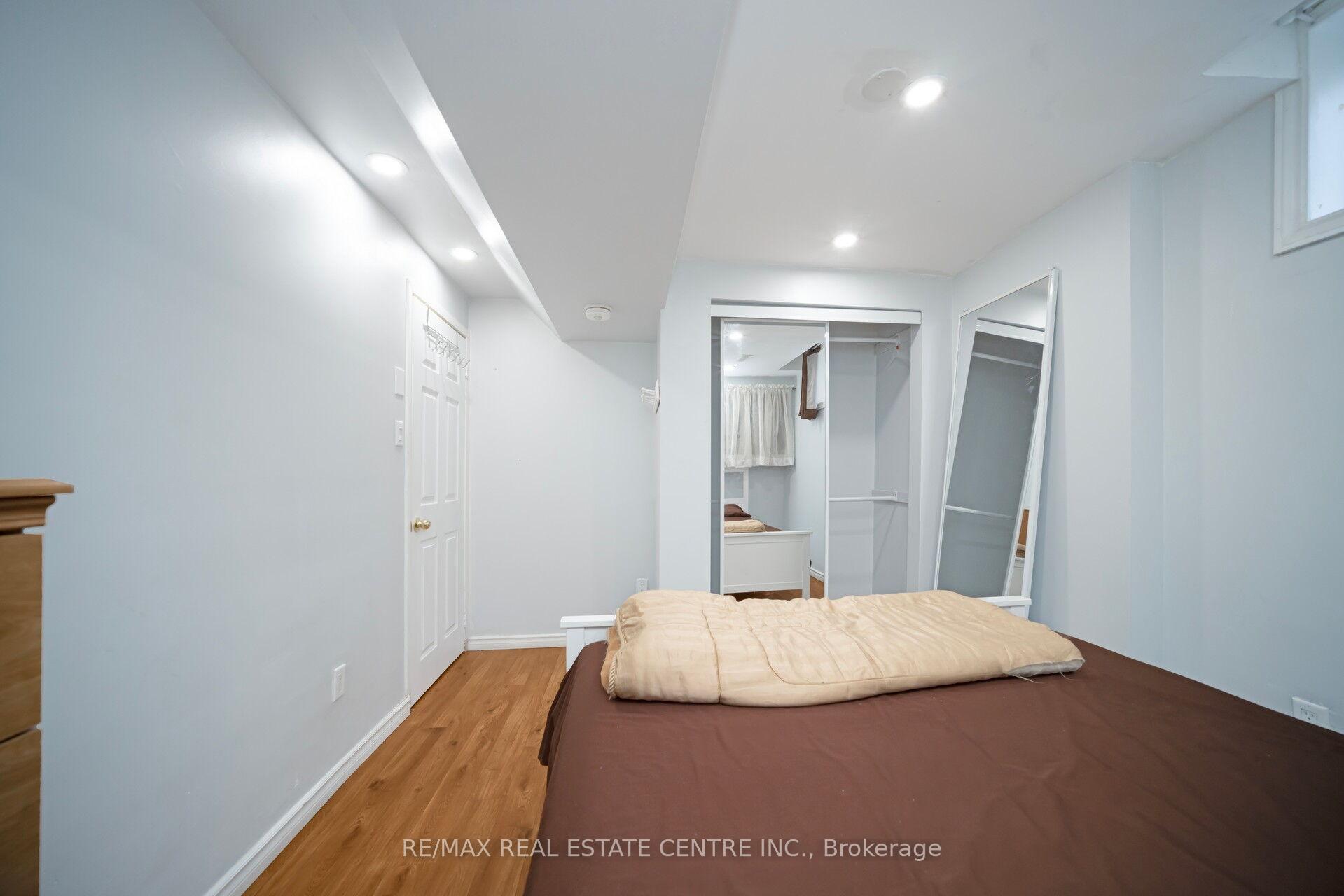 Photo 14 of 15 Turtlecreek Boulevard, Brampton, Fletcher's Creek South — HOMEH