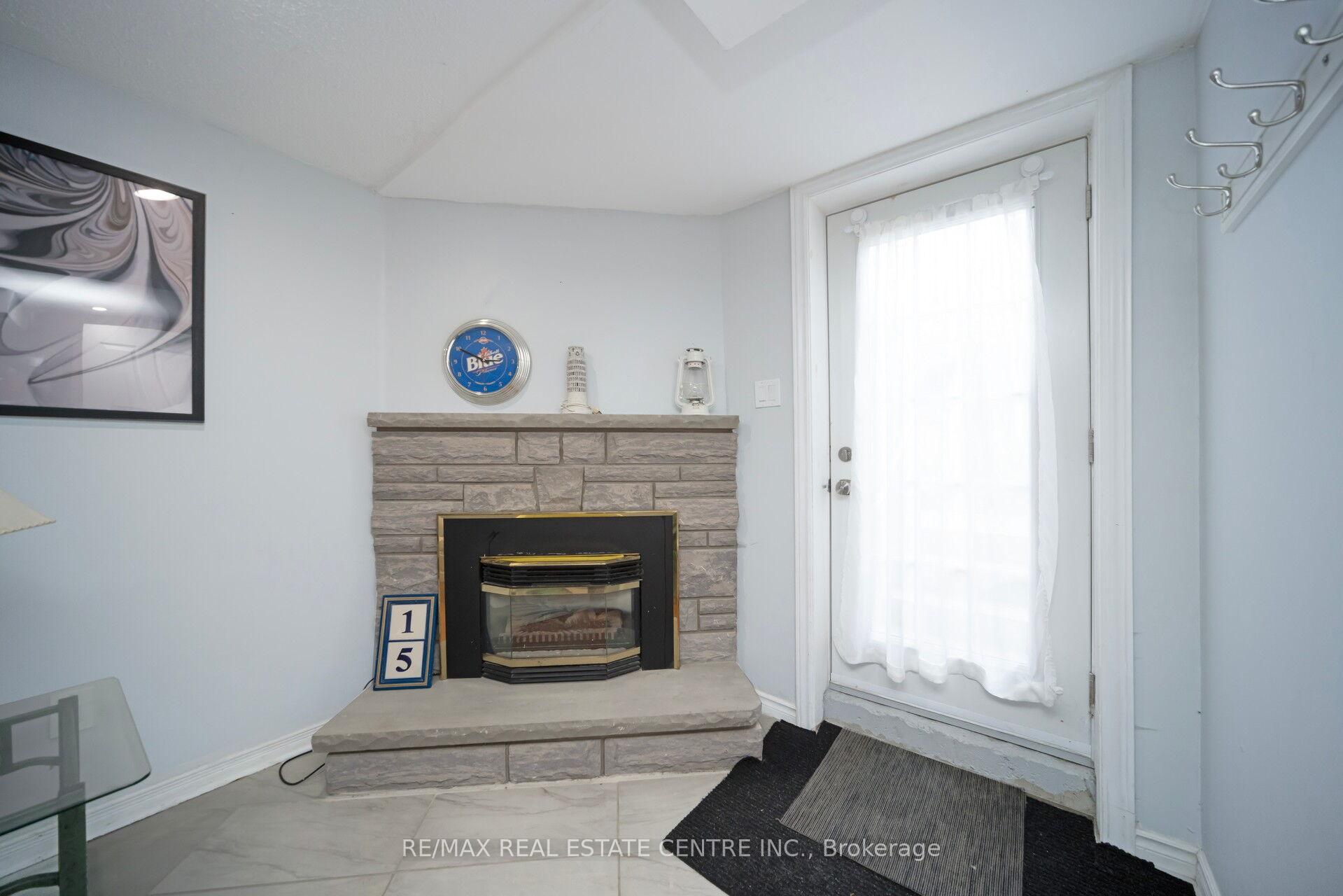 Photo 21 of 15 Turtlecreek Boulevard, Brampton, Fletcher's Creek South — HOMEH
