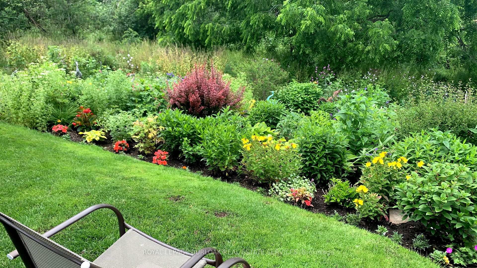 Photo 5 of 1543 Riley Avenue, Burlington, Palmer — HOMEH