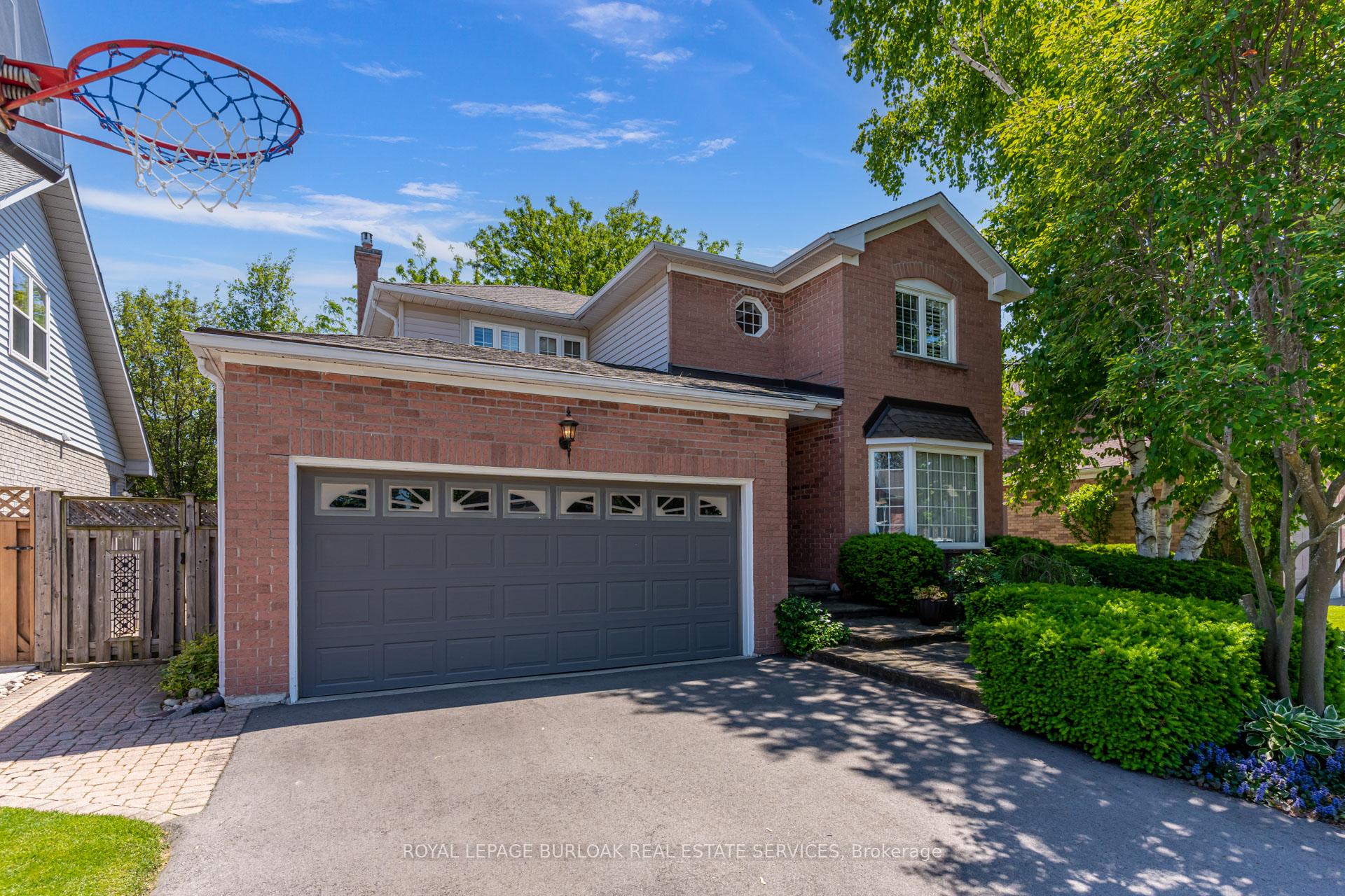 Photo 3 of 4154 Millcroft Park Drive, Burlington, Rose — HOMEH