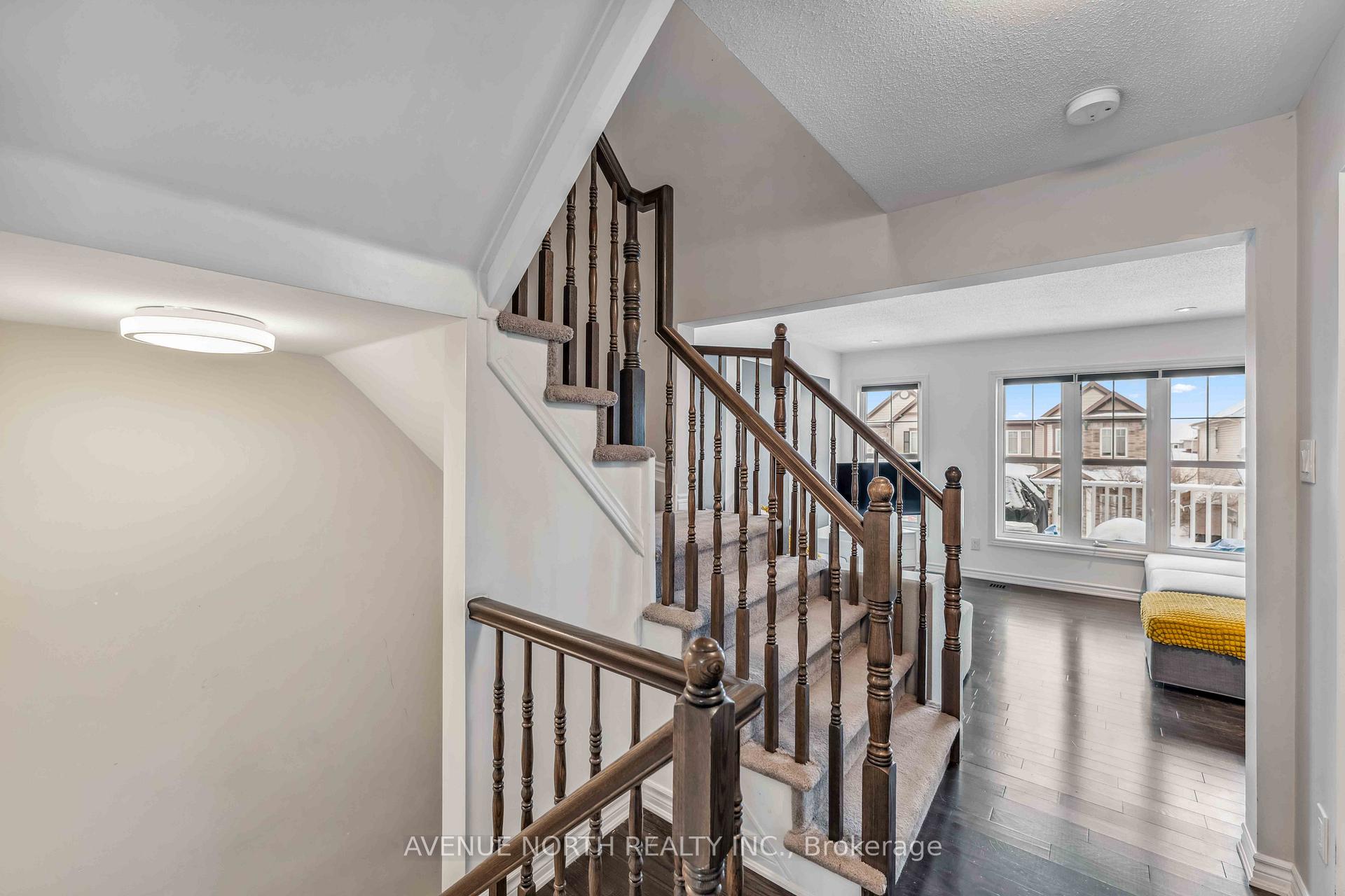 Photo 4 of 360 Sweet Grass Circle, Ottawa, Barrhaven - Half Moon Bay — HOMEH