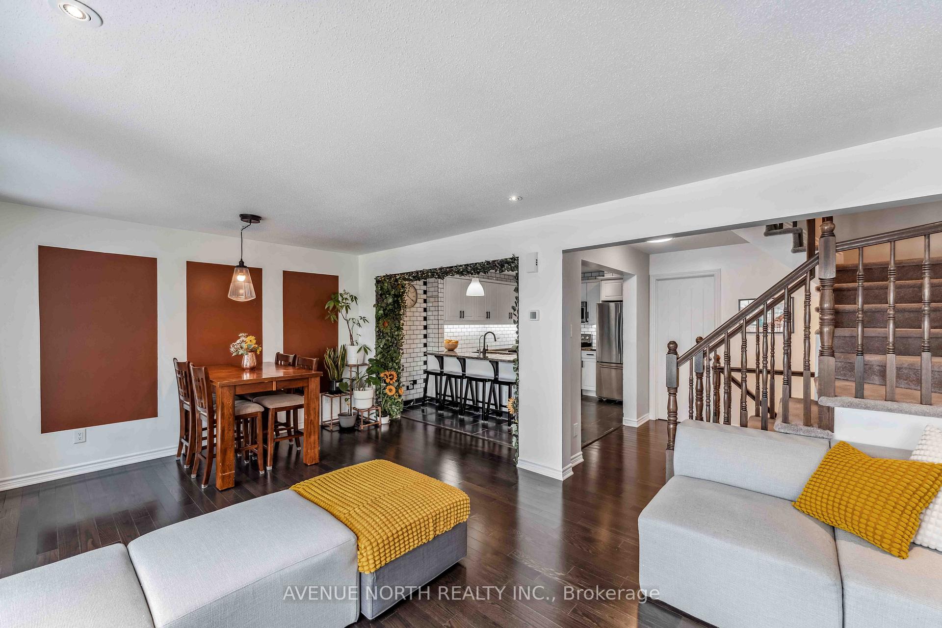 Photo 9 of 360 Sweet Grass Circle, Ottawa, Barrhaven - Half Moon Bay — HOMEH