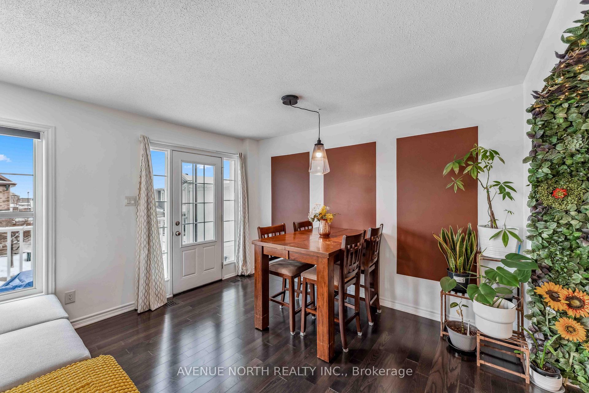 Photo 11 of 360 Sweet Grass Circle, Ottawa, Barrhaven - Half Moon Bay — HOMEH