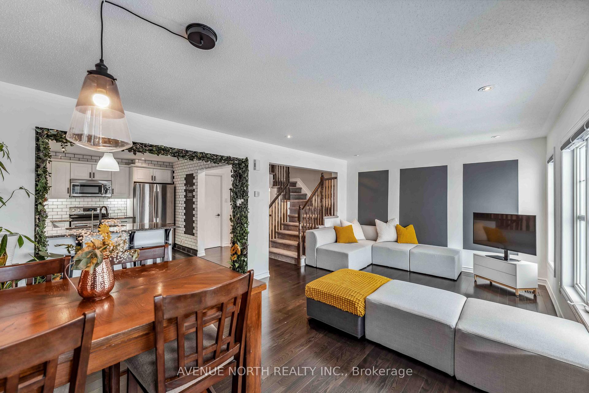 Photo 13 of 360 Sweet Grass Circle, Ottawa, Barrhaven - Half Moon Bay — HOMEH