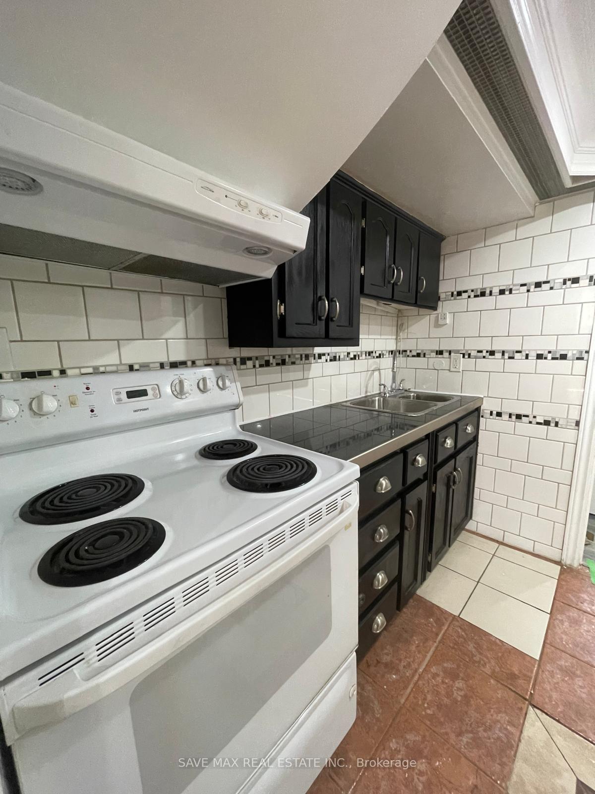 Photo 16 of Unit BSMT, 20 Edgemont Drive, Brampton, Brampton North — HOMEH