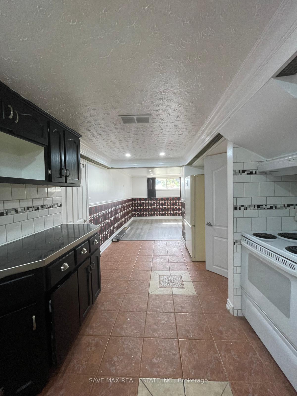 Photo 20 of Unit BSMT, 20 Edgemont Drive, Brampton, Brampton North — HOMEH