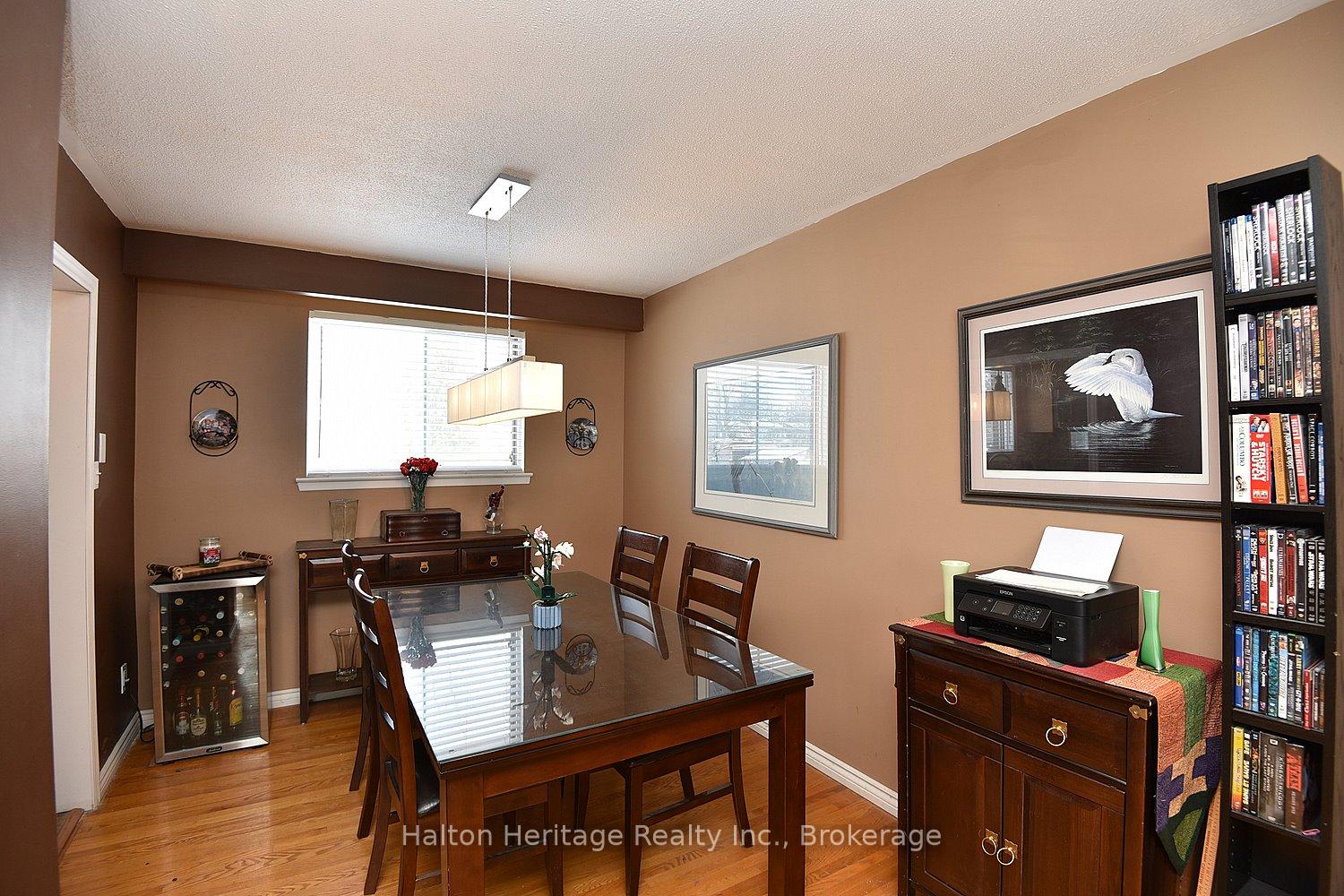 Photo 10 of 4395 Bennett Road, Burlington, Shoreacres — HOMEH